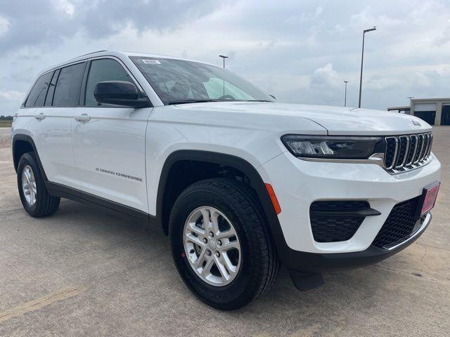 2025 Jeep Grand Cherokee GRAND CHEROKEE LAREDO 4X2