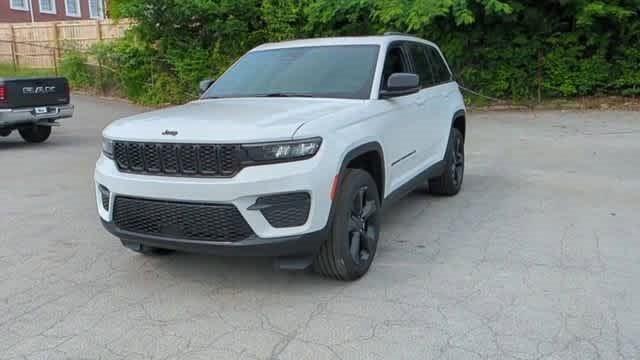 2025 Jeep Grand Cherokee GRAND CHEROKEE ALTITUDE X 4X4