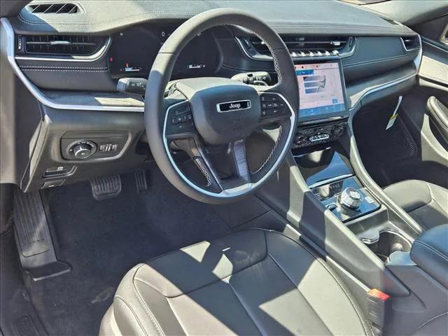 2025 Jeep Grand Cherokee GRAND CHEROKEE L LIMITED 4X4 2025 Jeep Grand Cherokee GRAND CHEROKEE L LIMITED 4X4