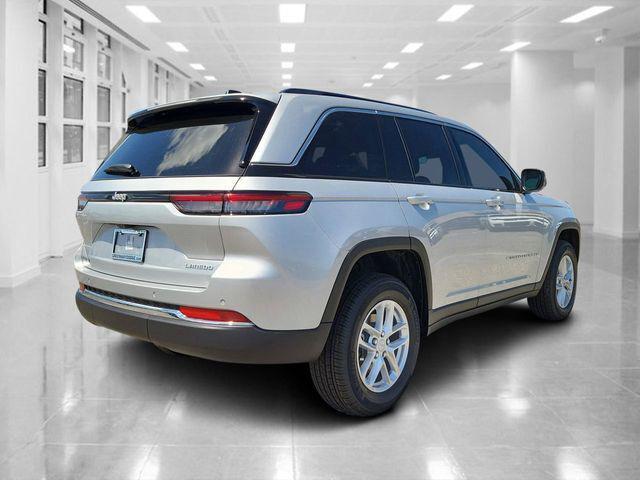 2025 Jeep Grand Cherokee GRAND CHEROKEE LAREDO X 4X2