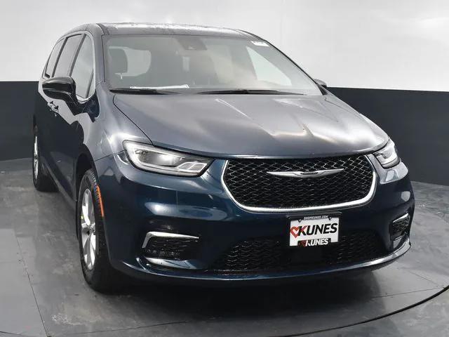 2025 Chrysler Pacifica PACIFICA SELECT AWD