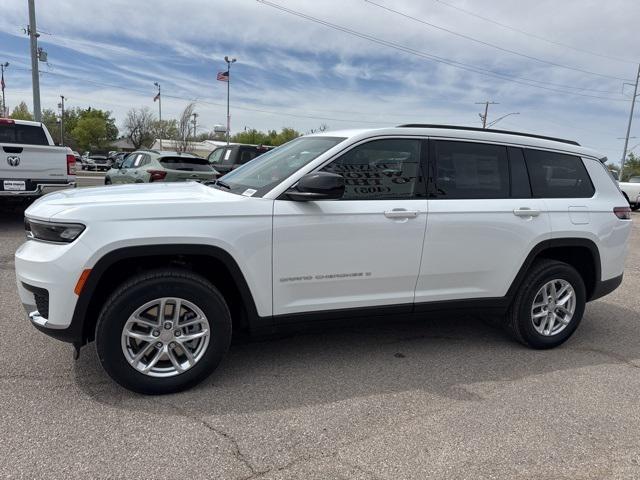 2025 Jeep Grand Cherokee GRAND CHEROKEE L LAREDO 4X4
