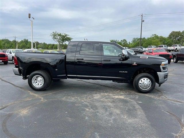 2025 RAM Ram 3500 RAM 3500 LARAMIE MEGA CAB 4X4 64 BOX