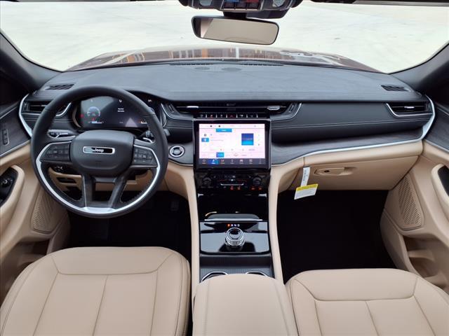 2025 Jeep Grand Cherokee GRAND CHEROKEE LIMITED 4X2