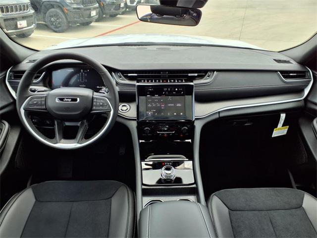 2025 Jeep Grand Cherokee GRAND CHEROKEE L ALTITUDE X 4X2