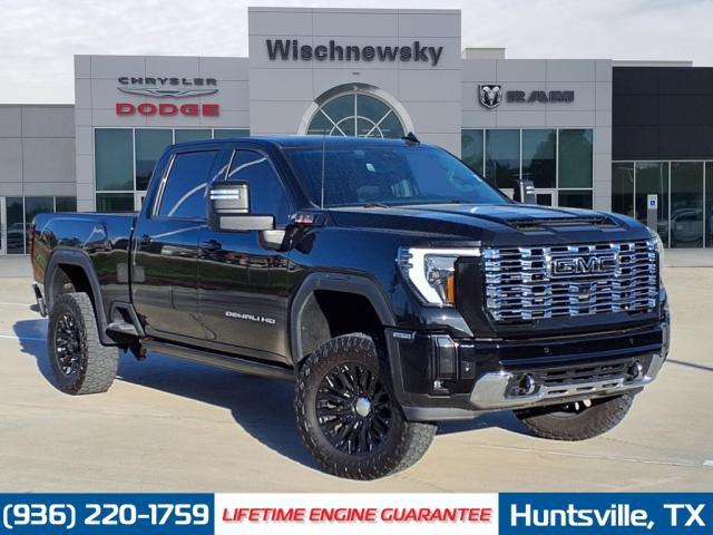 2024 GMC Sierra 2500HD 4WD Crew Cab Standard Bed Denali