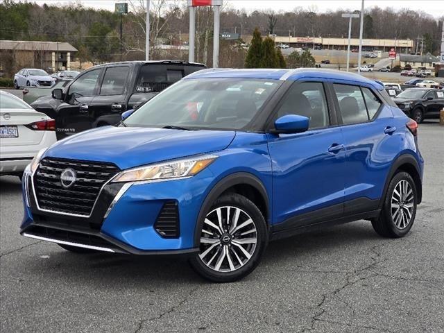 2022 Nissan Kicks SV Xtronic CVT