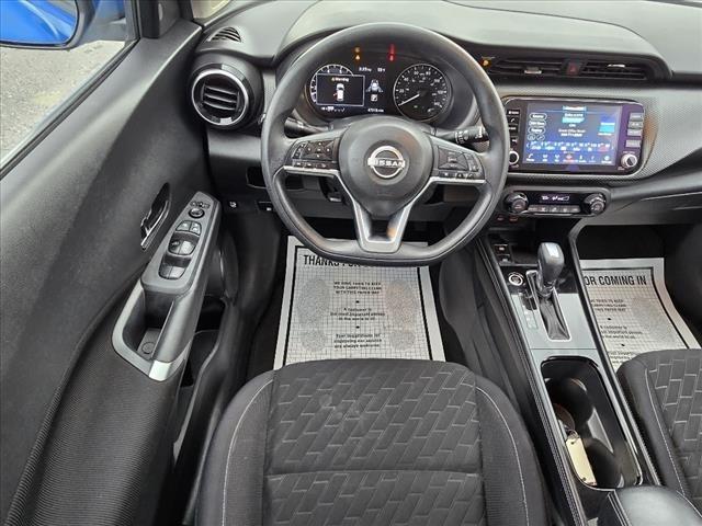 2022 Nissan Kicks SV Xtronic CVT