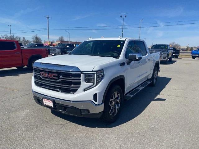 2024 GMC Sierra 1500 4WD Crew Cab Short Box SLT