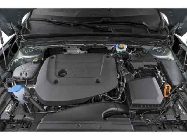 2025 Volvo XC40 B5 Ultra Dark Theme