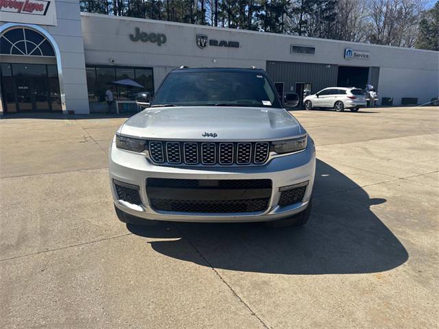 2023 Jeep Grand Cherokee L Summit 4x2