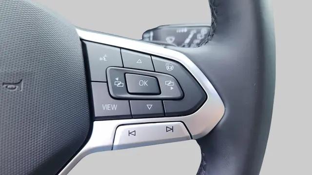 2025 Volkswagen Atlas Cross Sport 2.0T SEL Premium R-Line