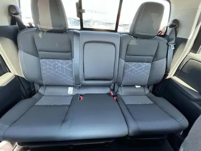 2025 Nissan Frontier Crew Cab SV 4x4