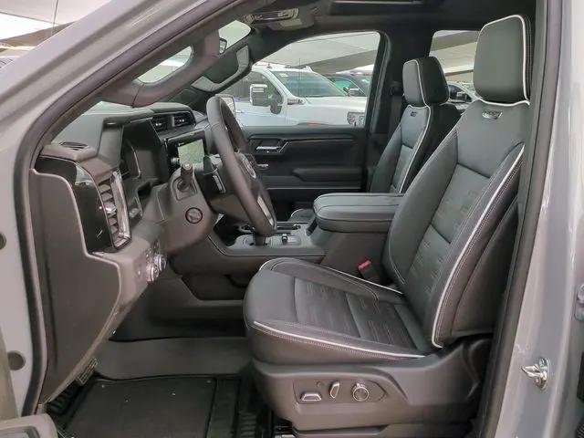 2025 GMC Sierra 1500 4WD Crew Cab Short Box AT4X