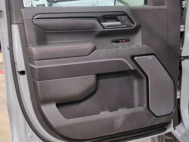 2025 GMC Sierra 1500 4WD Crew Cab Short Box AT4X