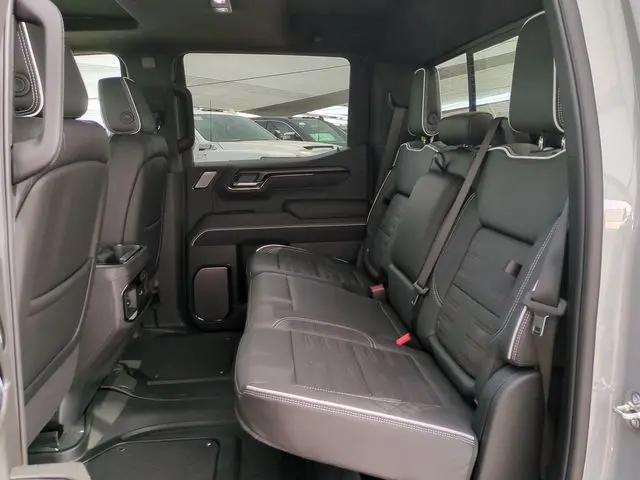 2025 GMC Sierra 1500 4WD Crew Cab Short Box AT4X