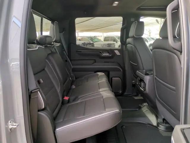 2025 GMC Sierra 1500 4WD Crew Cab Short Box AT4X
