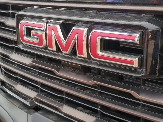 2025 GMC Sierra 1500 4WD Crew Cab Short Box AT4X