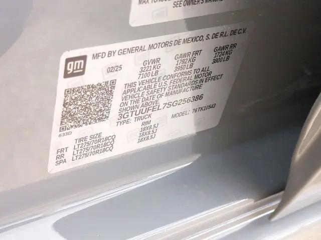 2025 GMC Sierra 1500 4WD Crew Cab Short Box AT4X