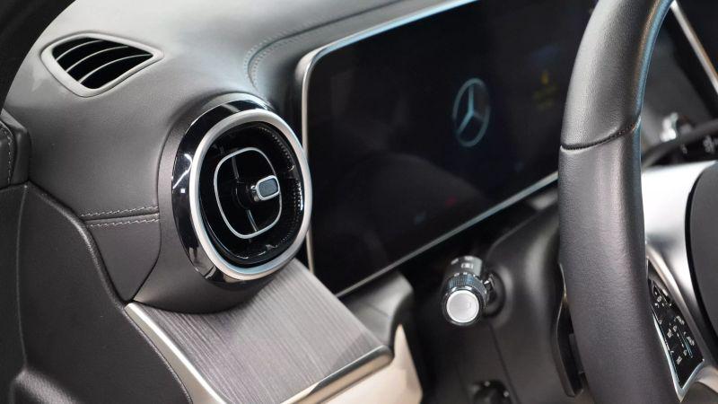 2024 Mercedes-Benz GLC 4MATIC SUV