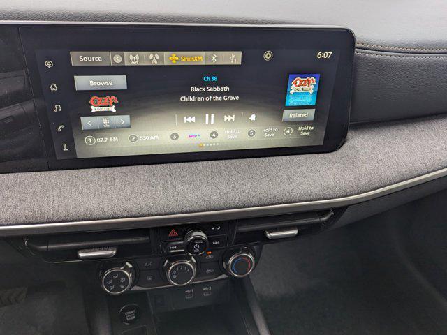 2025 Nissan Kicks SV FWD