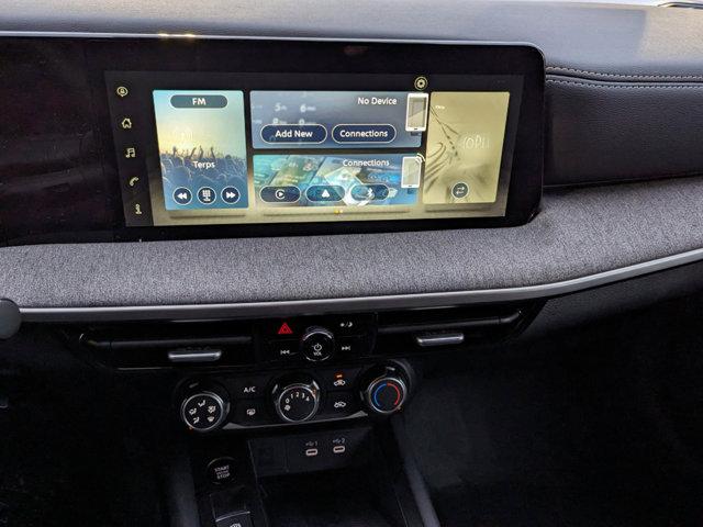 2025 Nissan Kicks SV FWD