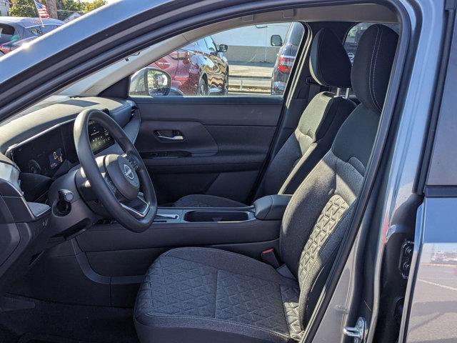 2025 Nissan Kicks SV FWD