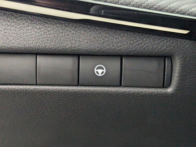 2025 Nissan Kicks SR Intelligent AWD