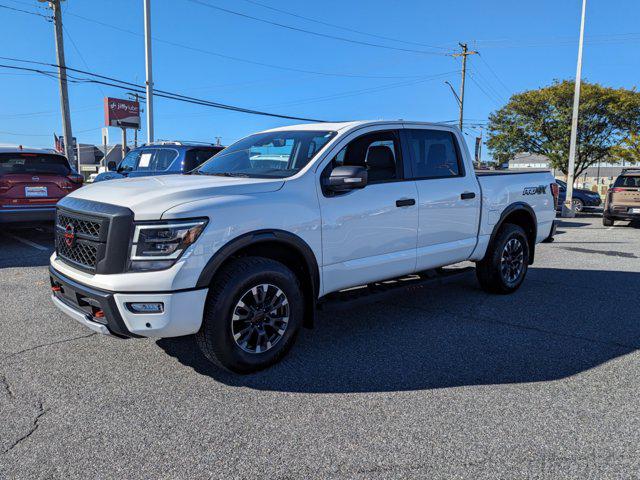 2024 Nissan Titan Crew Cab PRO-4X 4x4