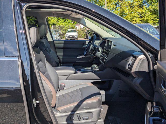 2024 Nissan Pathfinder Platinum 4WD