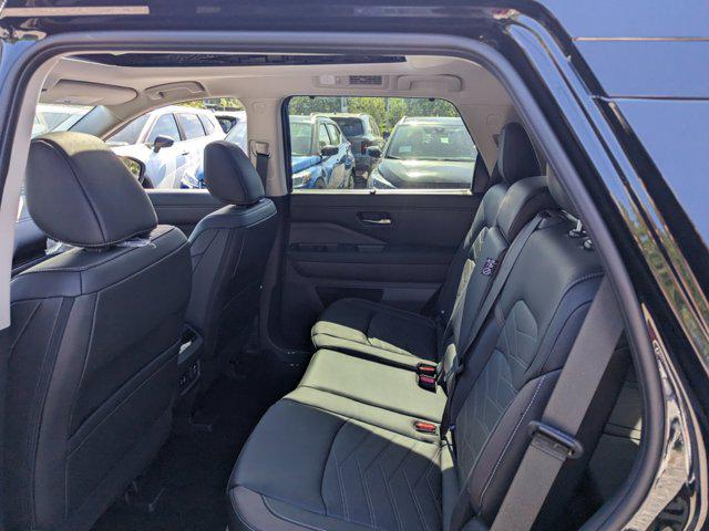 2024 Nissan Pathfinder Platinum 4WD