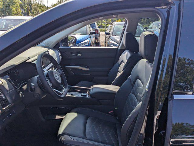 2024 Nissan Pathfinder Platinum 4WD