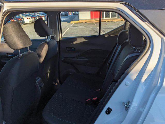 2024 Nissan Kicks SV Xtronic CVT