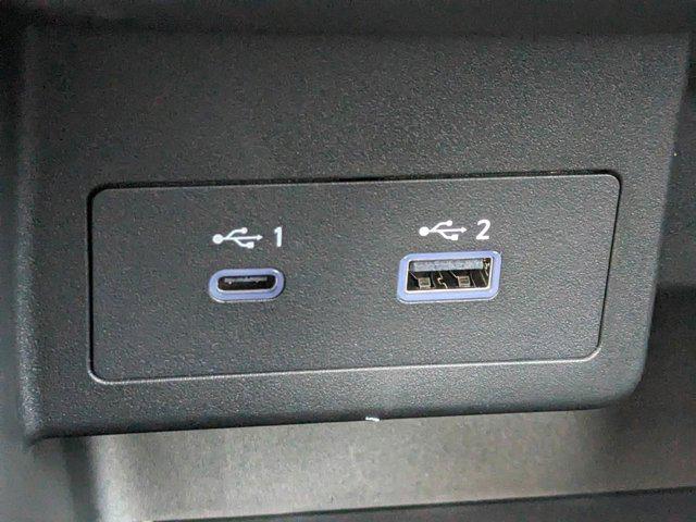 2024 Nissan Kicks SV Xtronic CVT