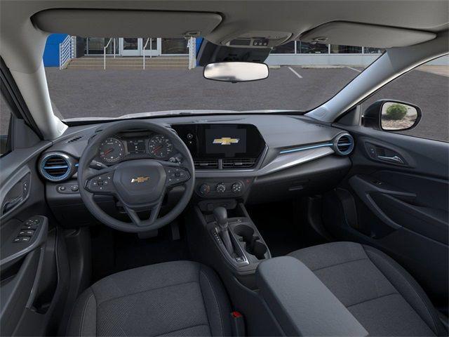 2025 Chevrolet Trax FWD LS