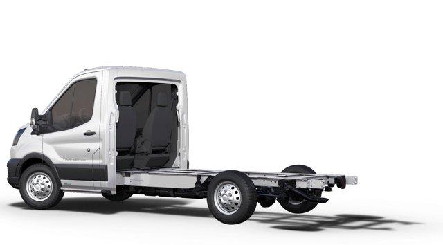 2024 Ford Transit Cutaway Base