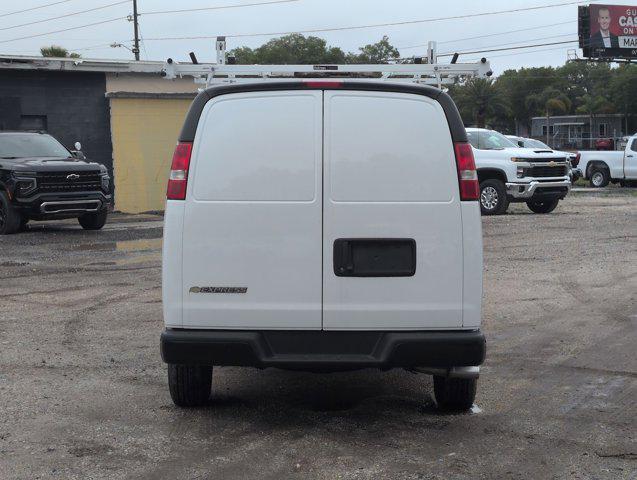 2025 Chevrolet Express Cargo Van RWD 2500 Regular Wheelbase WT
