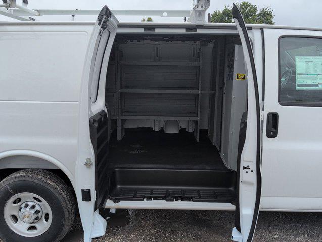2025 Chevrolet Express Cargo Van RWD 2500 Regular Wheelbase WT
