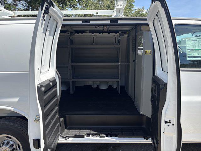 2025 Chevrolet Express Cargo Van RWD 2500 Regular Wheelbase WT