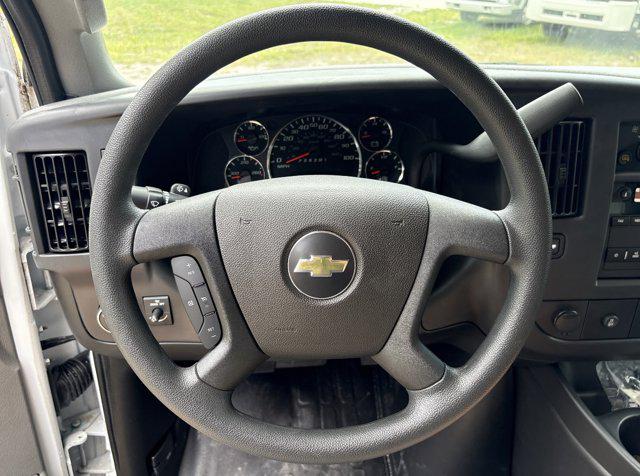 2025 Chevrolet Express Cargo Van RWD 2500 Regular Wheelbase WT