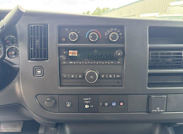 2025 Chevrolet Express Cargo Van RWD 2500 Regular Wheelbase WT