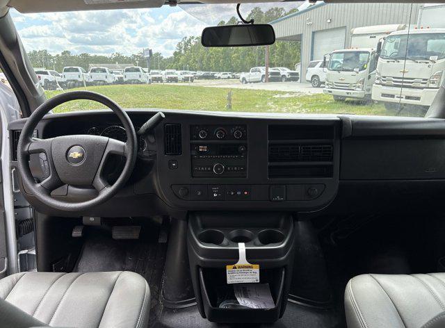 2025 Chevrolet Express Cargo Van RWD 2500 Regular Wheelbase WT