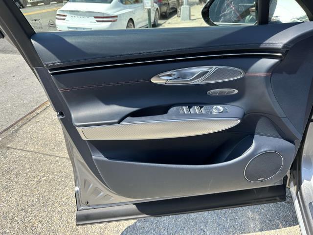 2023 Genesis GV70 2.5T AWD