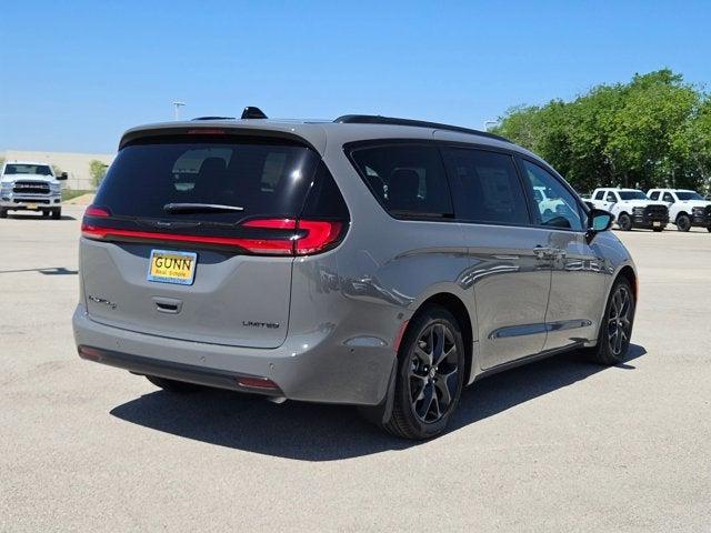 2025 Chrysler Pacifica PACIFICA LIMITED