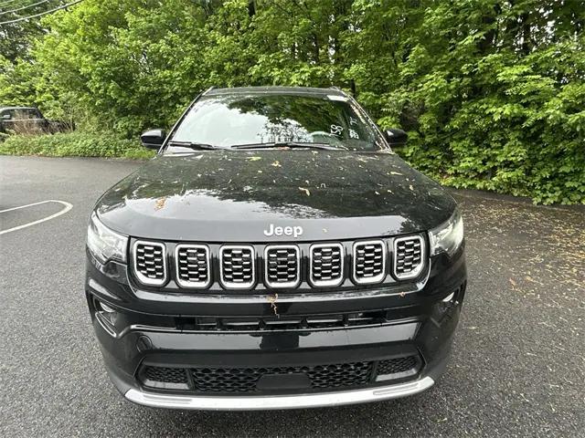 2025 Jeep Compass COMPASS LIMITED 4X4