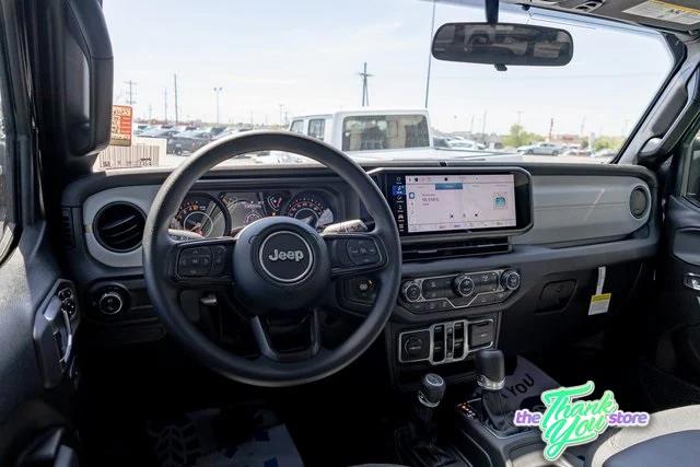 2025 Jeep Gladiator GLADIATOR NIGHTHAWK 4X4 2025 Jeep Gladiator GLADIATOR NIGHTHAWK 4X4