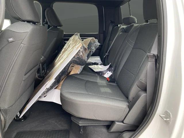 2025 Ram 2500 Big Horn Crew Cab 4x4 6'4" Box