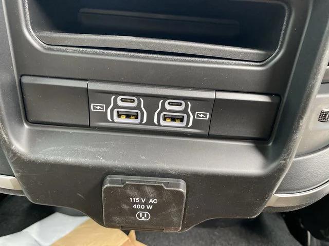 2025 Ram 2500 Big Horn Crew Cab 4x4 6'4" Box