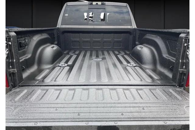 2025 Ram 2500 Big Horn Crew Cab 4x4 6'4" Box