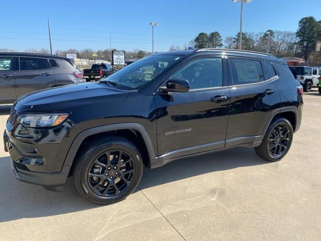 2025 Jeep Compass COMPASS LATITUDE 4X4